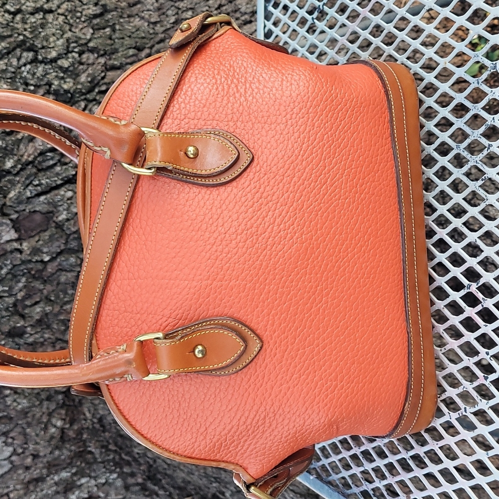 Vintage Dooney & Bourke AWL Coral Orange Norfolk Satchel - Picture 5 of 16